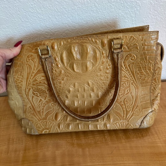 Brahmin Vintage Rare Floral Hand Tooled Tan Leather Handbag - Picture 3 of 11